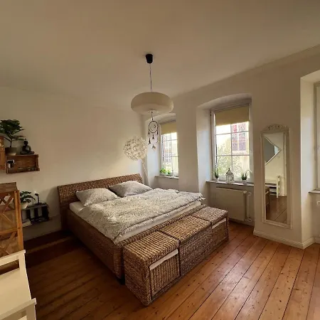 Lovingly Renovated Witch's House With 2 Parking Spaces And Garden Villa *