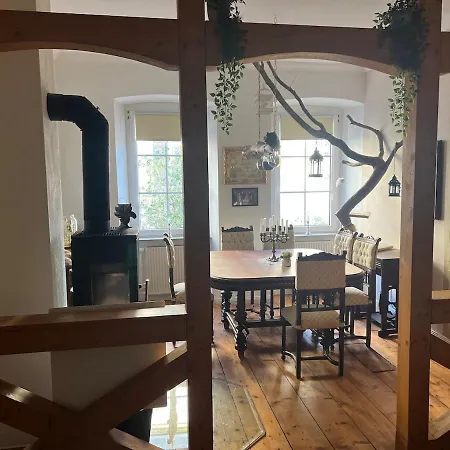 Villa Lovingly Renovated Witch's House With 2 Parking Spaces And Garden Lösnich