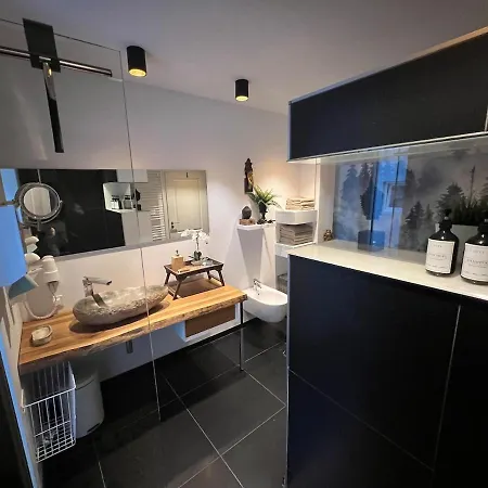 Villa Lovingly Renovated Witch's House With 2 Parking Spaces And Garden Lösnich