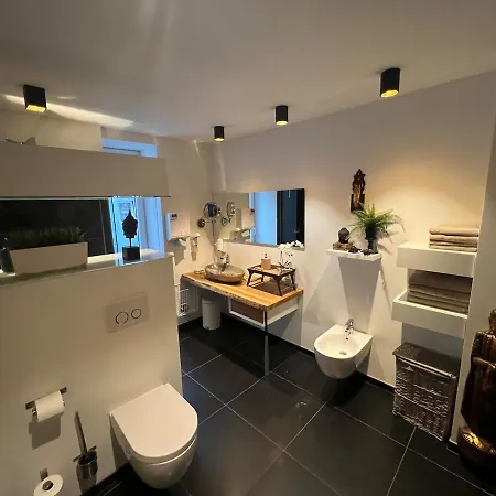 Lovingly Renovated Witch's House With 2 Parking Spaces And Garden Villa *