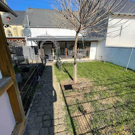 Lovingly Renovated Witch's House With 2 Parking Spaces And Garden 别墅 *