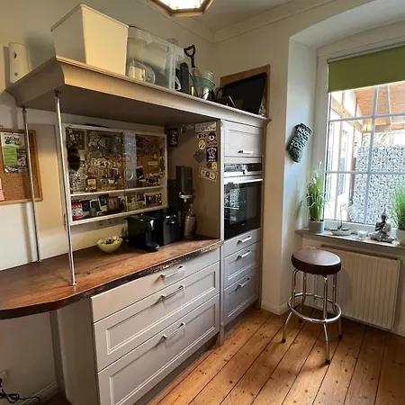别墅 Lovingly Renovated Witch's House With 2 Parking Spaces And Garden 鲁斯尼希